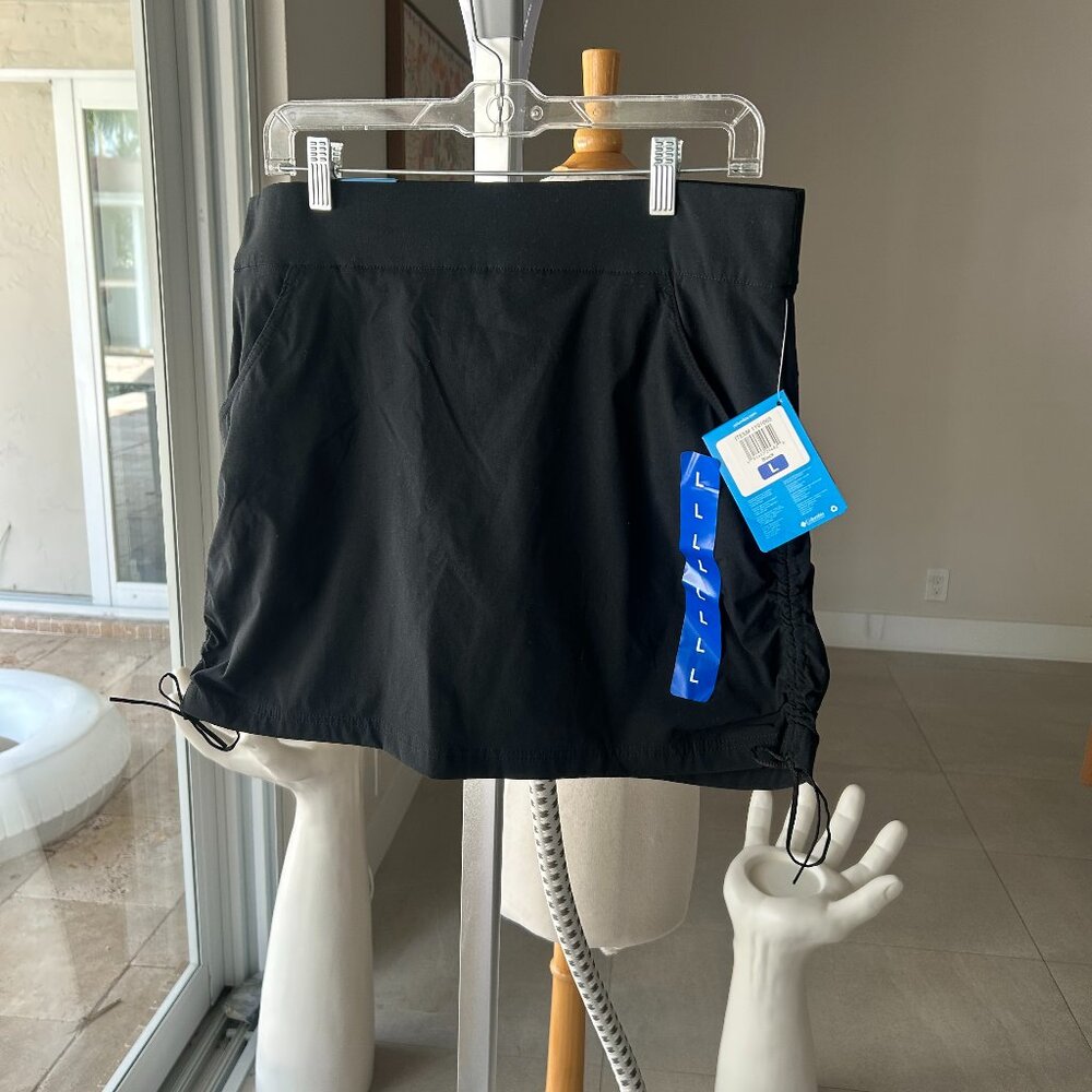 Columbia Women's Omni-Shade Active Fit Jupe-Short Skort, Black Size L